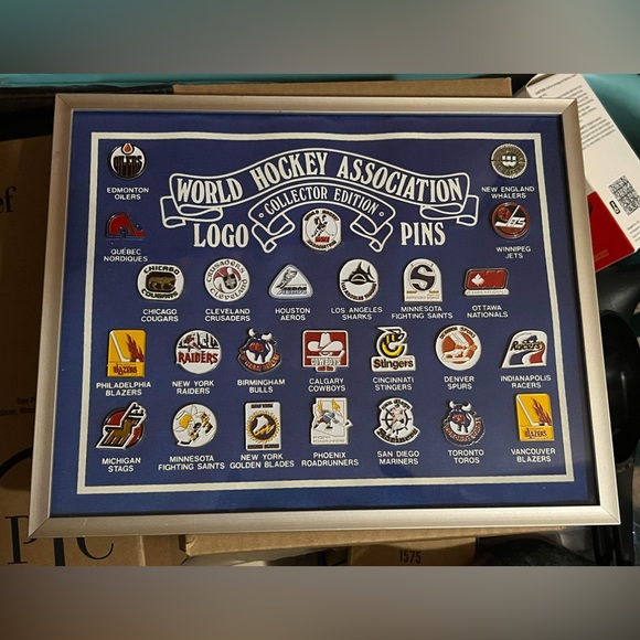 ****MAKE AN OFFER**** WORLD HOCKEY ASSOCIATION PIN SET - Picture 1 of 4